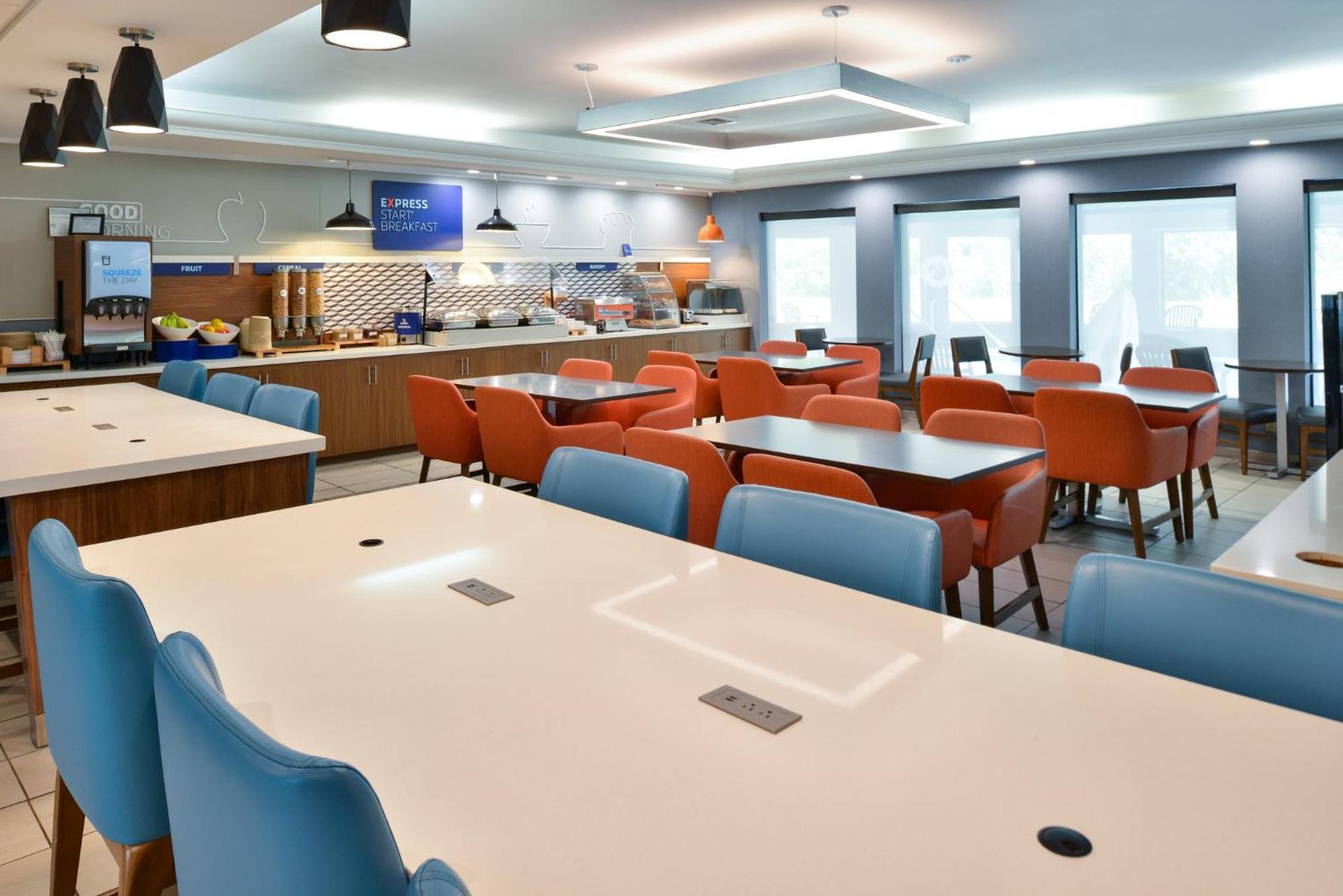 Holiday Inn Express Lewisburg - New Columbia By Ihg Ngoại thất bức ảnh