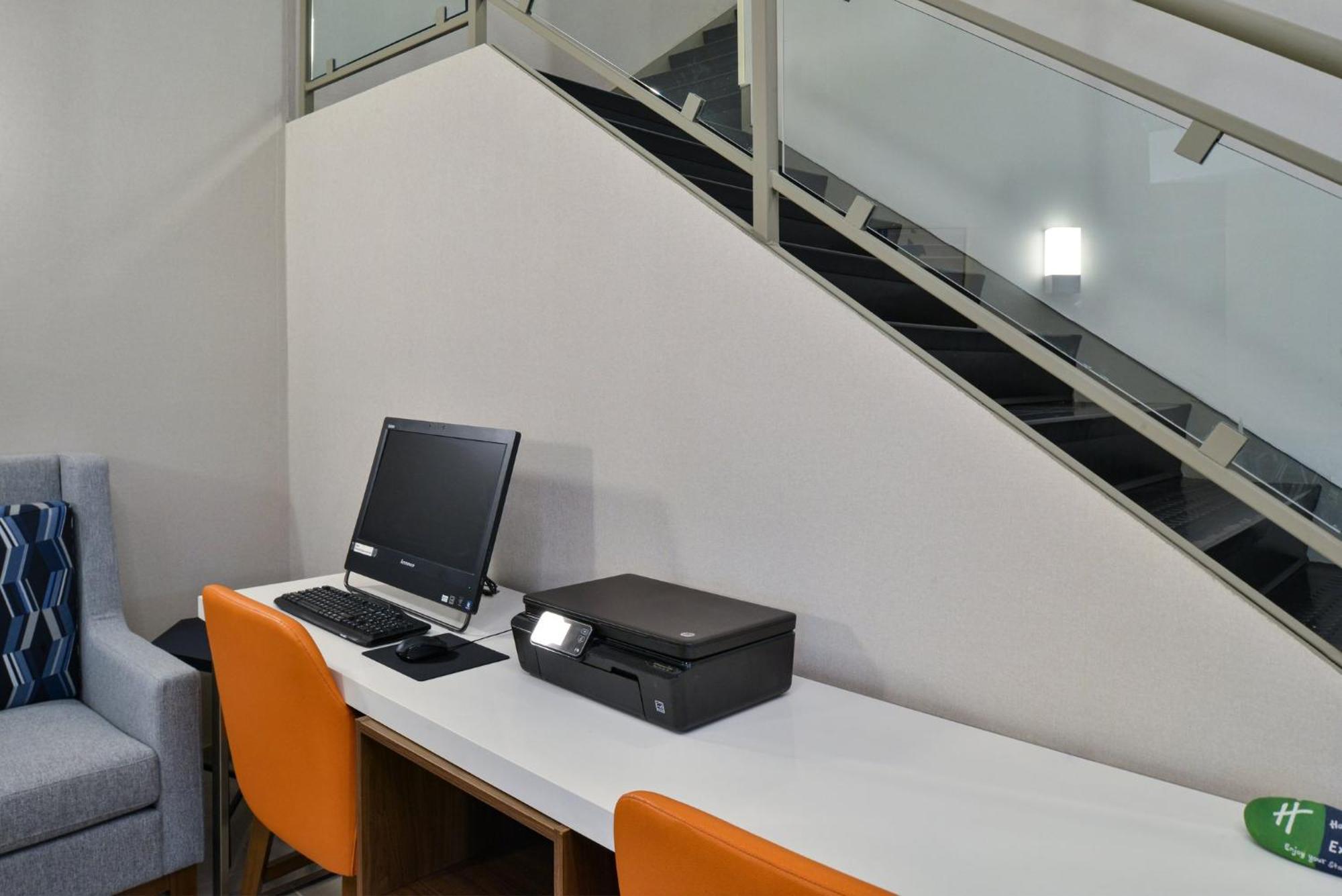 Holiday Inn Express Lewisburg - New Columbia By Ihg Ngoại thất bức ảnh