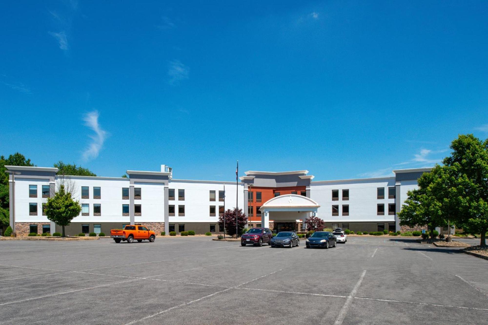 Holiday Inn Express Lewisburg - New Columbia By Ihg Ngoại thất bức ảnh