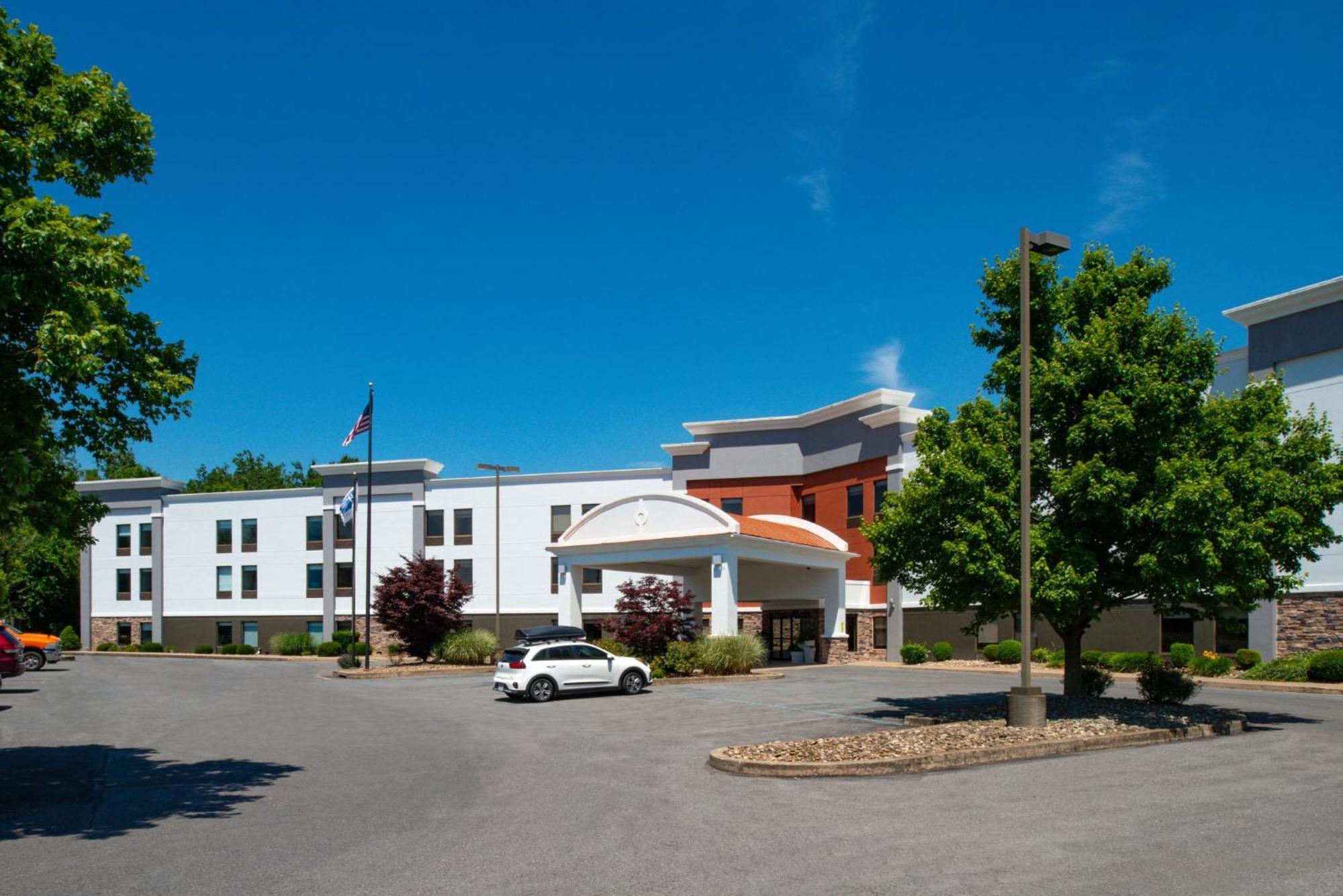 Holiday Inn Express Lewisburg - New Columbia By Ihg Ngoại thất bức ảnh